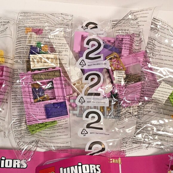LEGO 10668 Juniors: Castle  The Princess Play Castle Complete Sealed Bags No Box - Picture 5 of 8